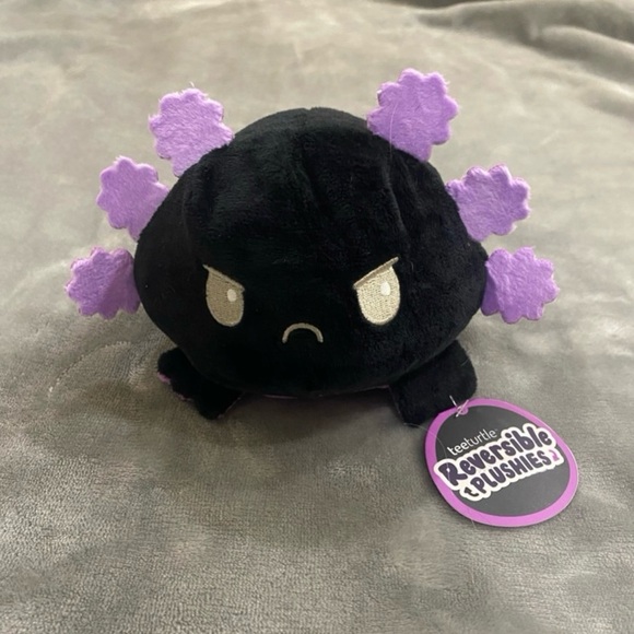 Teeturtle Happy to Angry Axolotl Plushie Purple/blk NWT - Picture 4 of 7